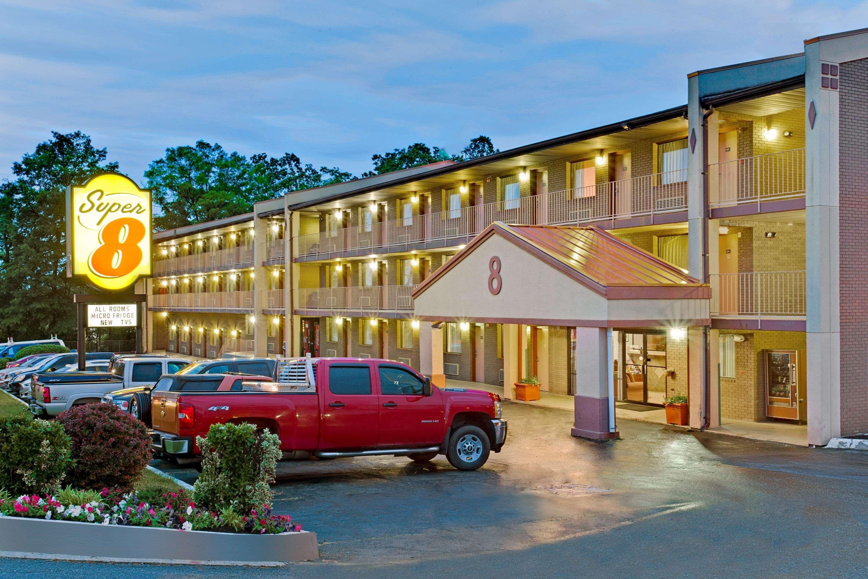Hotel Super 8 By Wyndham Laurel Exterior foto